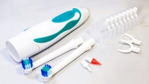 電動歯ブラシなど口腔ケアに使用するもの